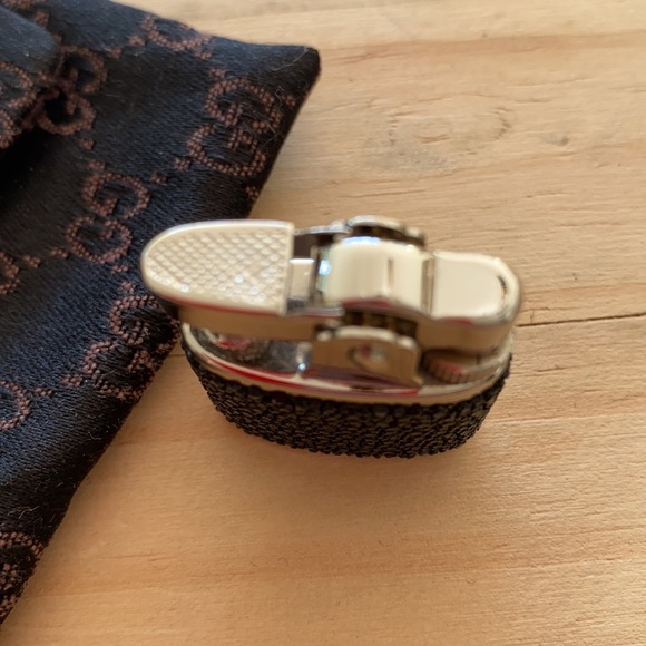 🔥GUCCI VINTAGE RARE RHINESTONE BUTANE LIGHTER - Picture 2 of 10